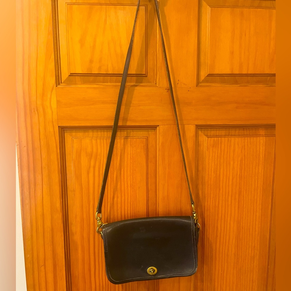 Vintage Coach rectangular cross body bag